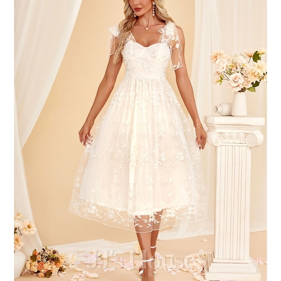 JJ's House White Floral Wedding Dress - Picture 2 of 6